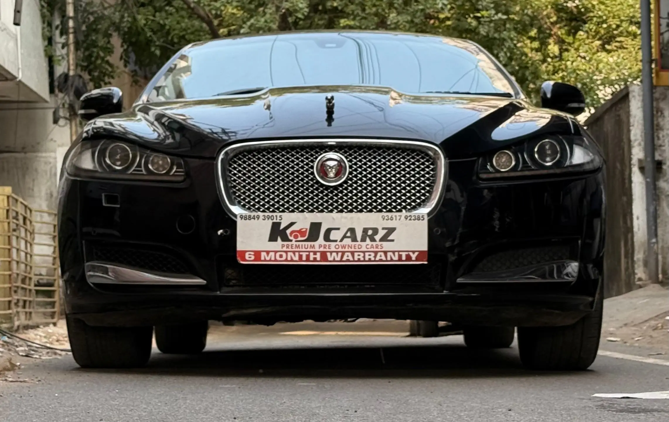 ★三塁打 Jaguar PG Used JAGUAR | JAGUAR XF PORTFOLIO | 2015