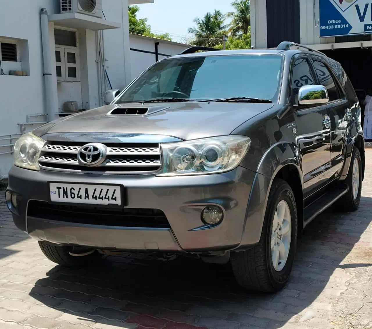Used TOYOTA | TOYOTA FORTUNER 3.0 L 4WD MT TN 64 A 4444 | 2010